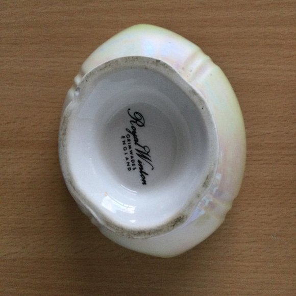 Vintage Royal Winton green lusterware bowl - Picture 7 of 8